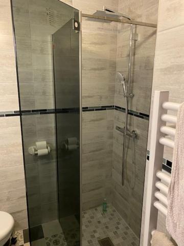 Appartement Face A La Mer Et Au Port Saint Laurent Du Var Avec Jardin Privatif מראה חיצוני תמונה